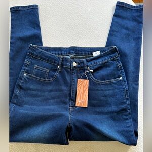 💕💕2/$15 New!  Shein Curvy Skinny Jeans - review measurements below